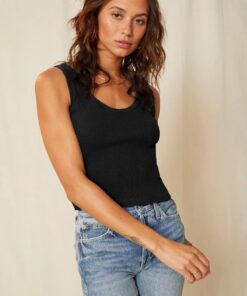 AMO - CROP RIB TANK BLACK