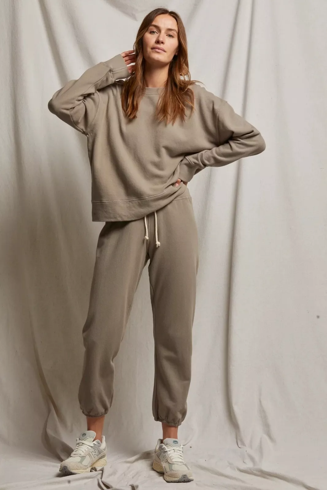 PERFECT WHITE -  TYLER FRENCH TERRY PULLOVER SWEATSHIRT