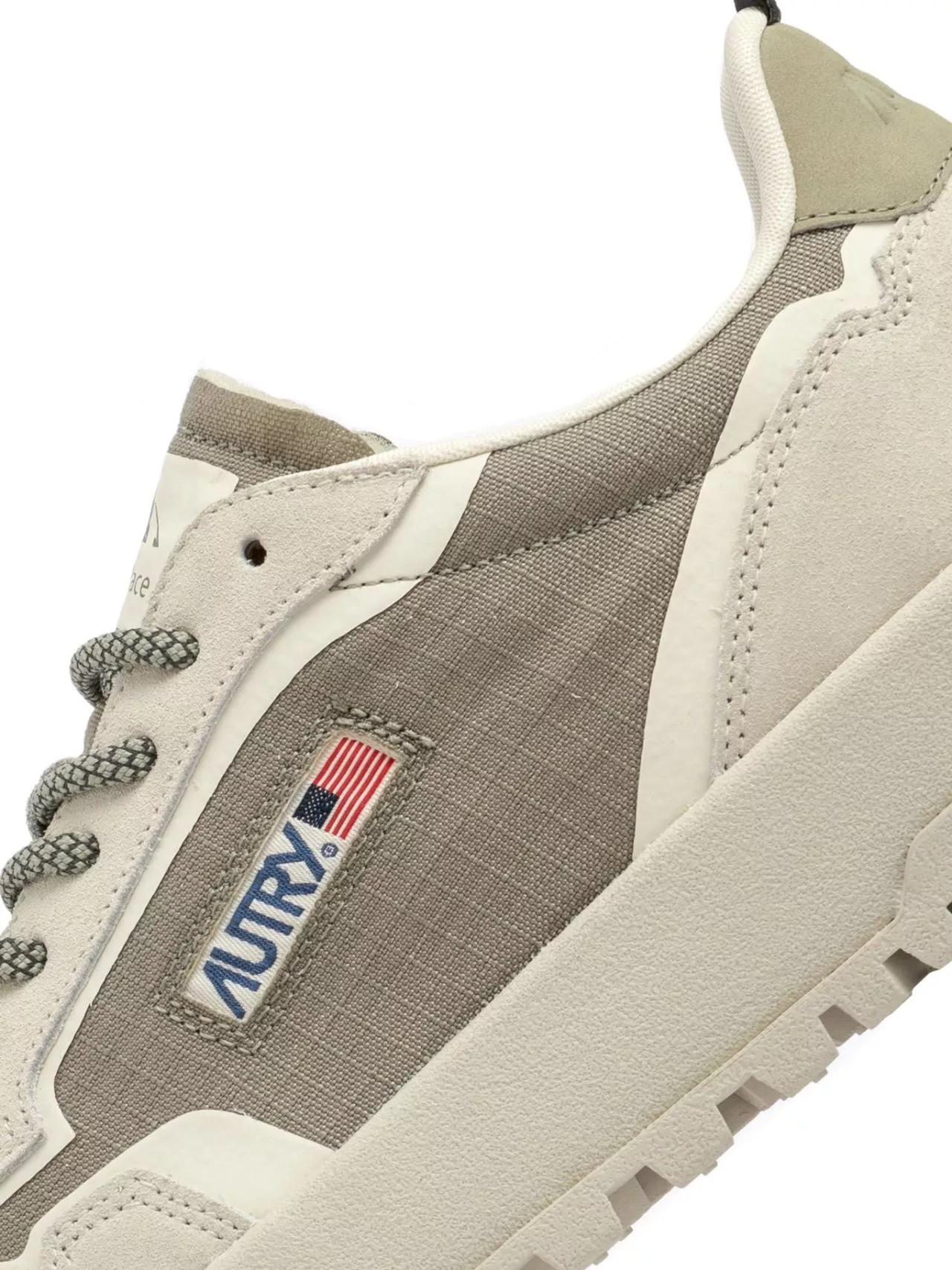 AUTRY - WILDPACE LOW SNEAKERS IN ELMOND AND WHITE CORDURA AND SUEDE