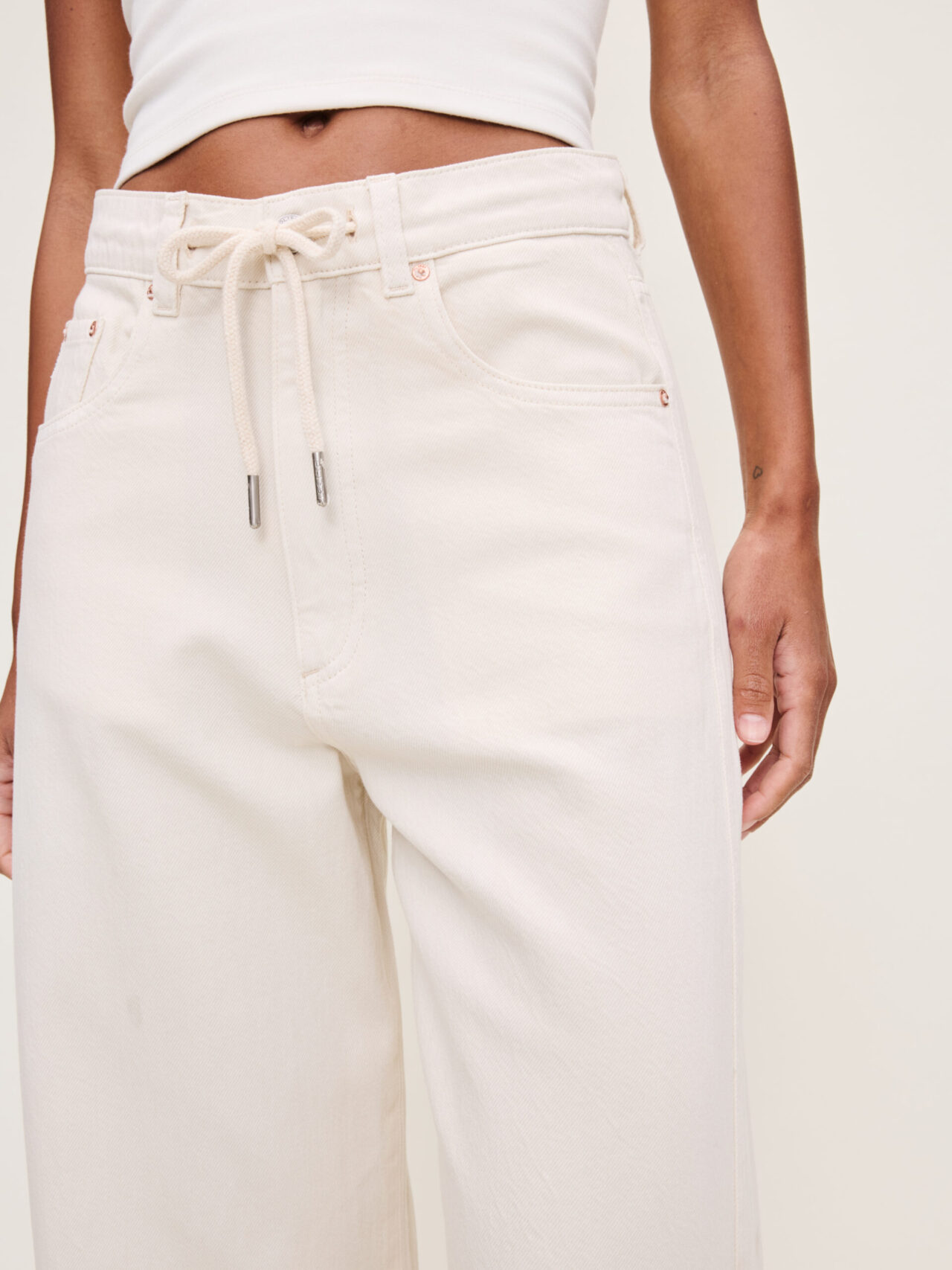 DL1961 - DESI SHORT