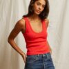⁦PERFECT WHITE - MARIA RIBBED V-NECK TANK⁩ – תמונה ⁦2⁩