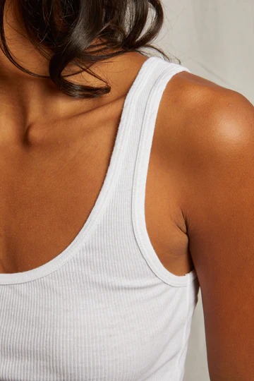 PERFECT WHITE – MIA