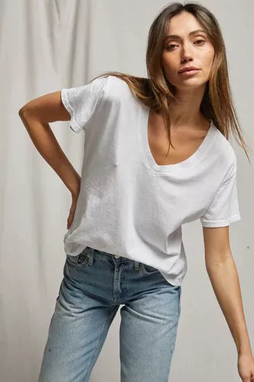 PERFECT WHITE -V-NECK T HENDRIX