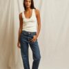 ⁦PERFECT WHITE - MARIA RIBBED V-NECK TANK⁩ – תמונה ⁦5⁩