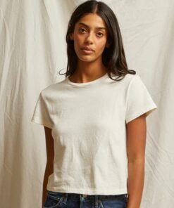 PERFECT WHITE- LISA  FITTED SHORT SLEEVE TEE