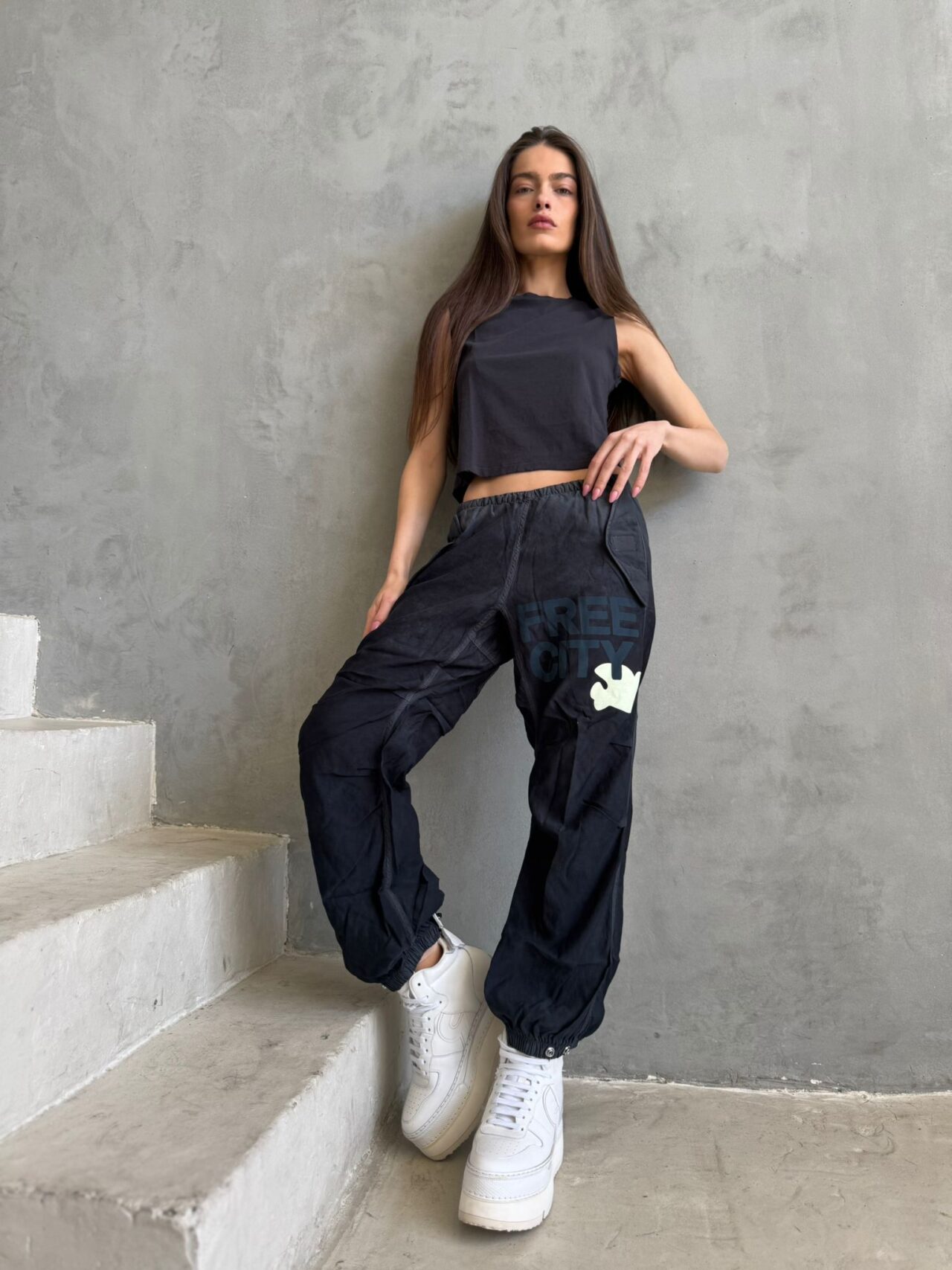 FREECITY sweatpant - creamy/army