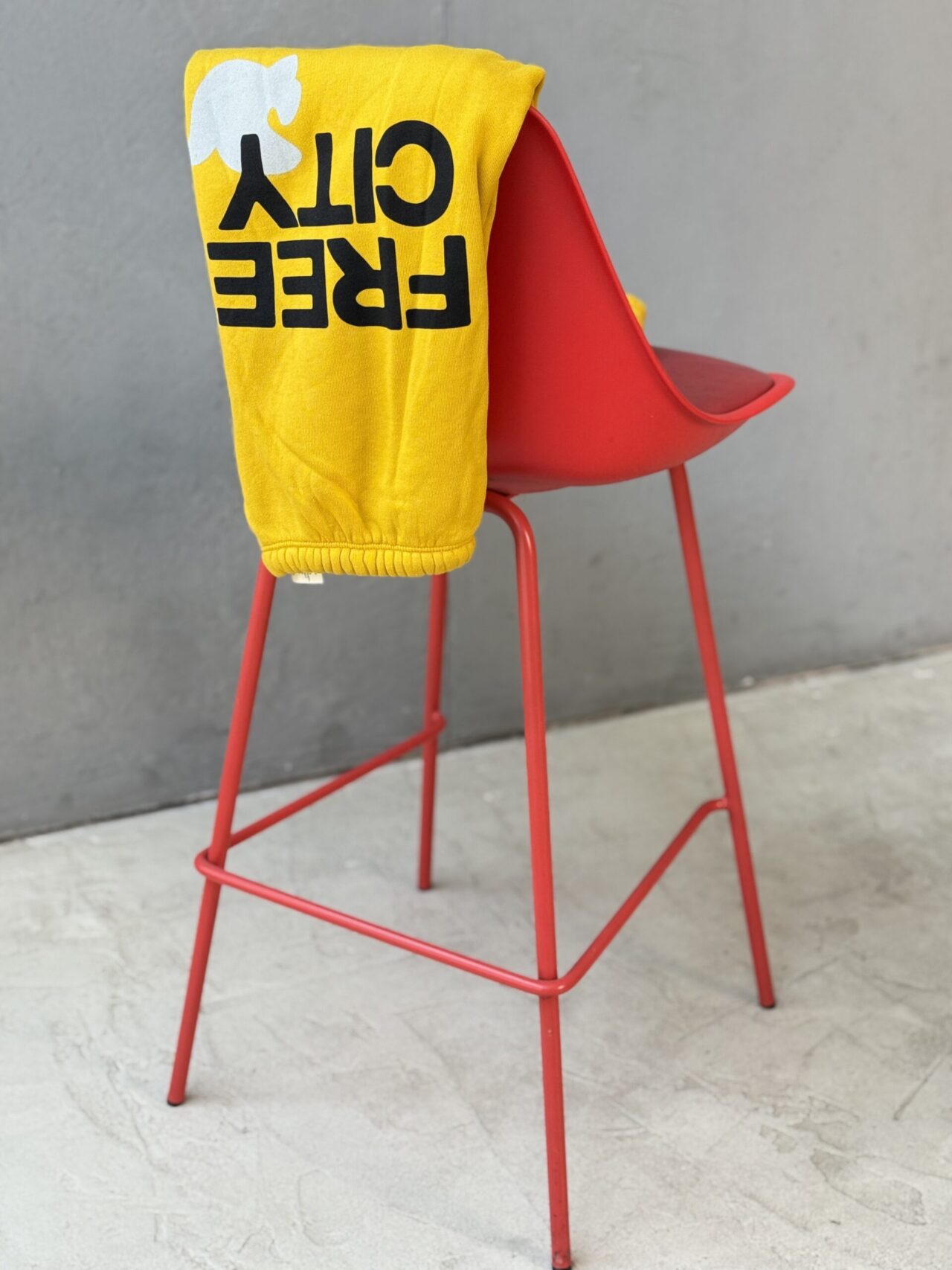 FREE CITY - CIRCA'99 OG LETSGO OLDSCHOOL POLYBLEND/FLUFF sweat - artyard yellow